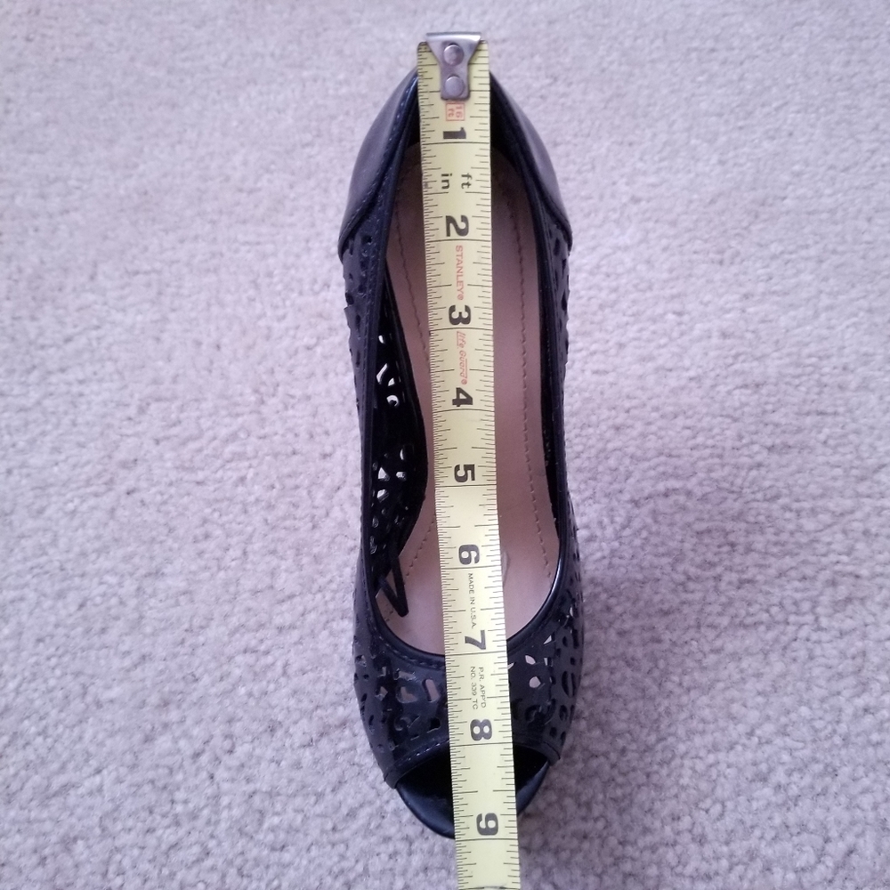 Black Lace Shiny Basic Platform Open Toe Heels - Picture 11 of 15